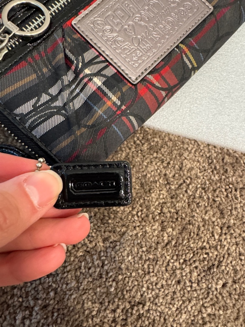 Coach poppy tartan plaid zip around wristlet wallet with hangtag - Picture 6 of 9